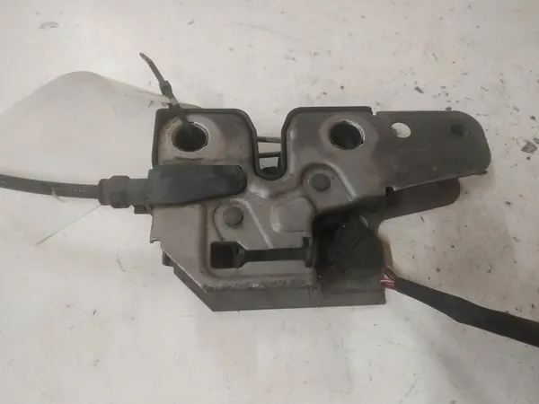 Trava do capô Volkswagen Touareg I image 3