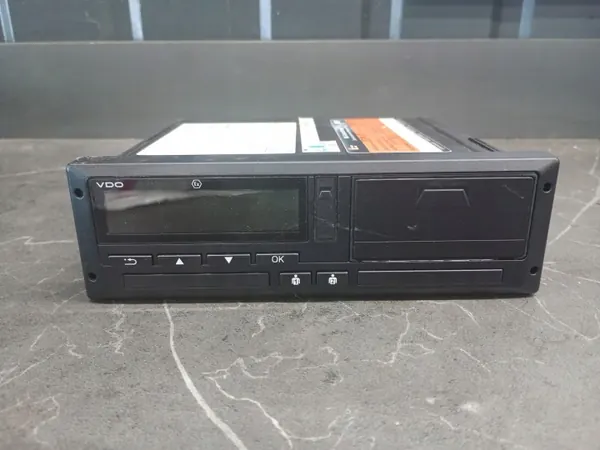 A2C16768800 VDO Digitaler Tachograph Mitsubishi Canter image 2