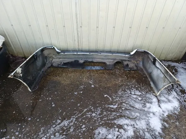 Parachoques trasero Subaru Legacy III OEM LUK1126 - Usado image 5