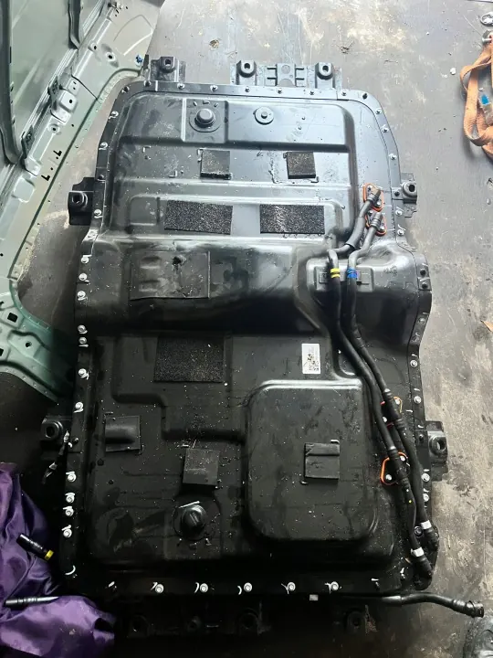 Batería KIA SPORTAGE V 1.6 T-GDI PHEV OEM Usada image 2