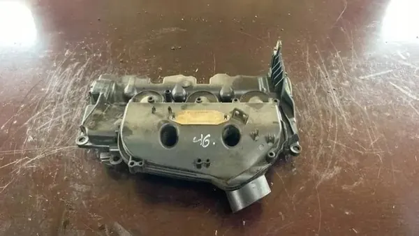 Jaguar Kipphebelabdeckung OEM 9X2Q9424EE - Gebraucht image 2