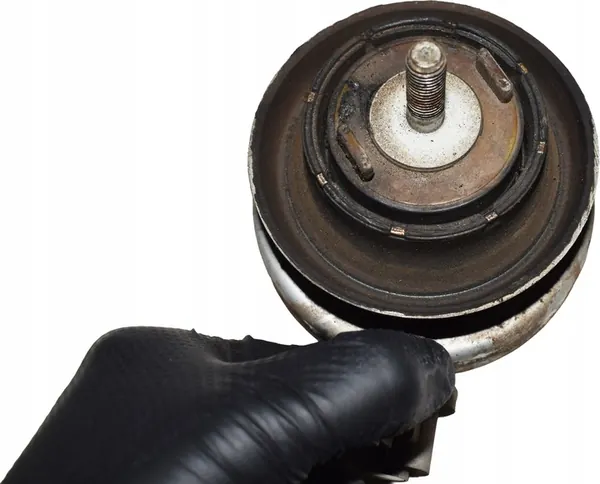 AUDI A6 C6 LIFT 3.0 TDI Motorhalterung Links 4F0199379BH image 4