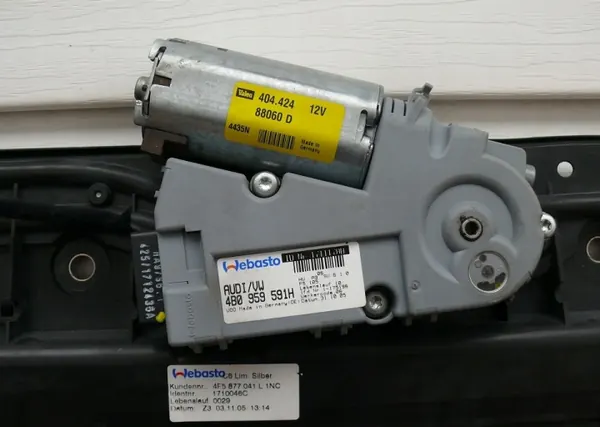 Schiebedachmotor OEM 4F5877041L für Audi A6 C6 04-08 image 4