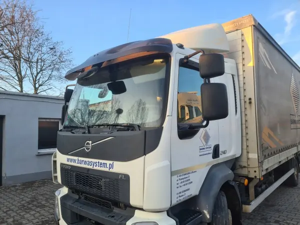 Cabina completa VOLVO FL EURO 6 MANUAL - Usado image 2
