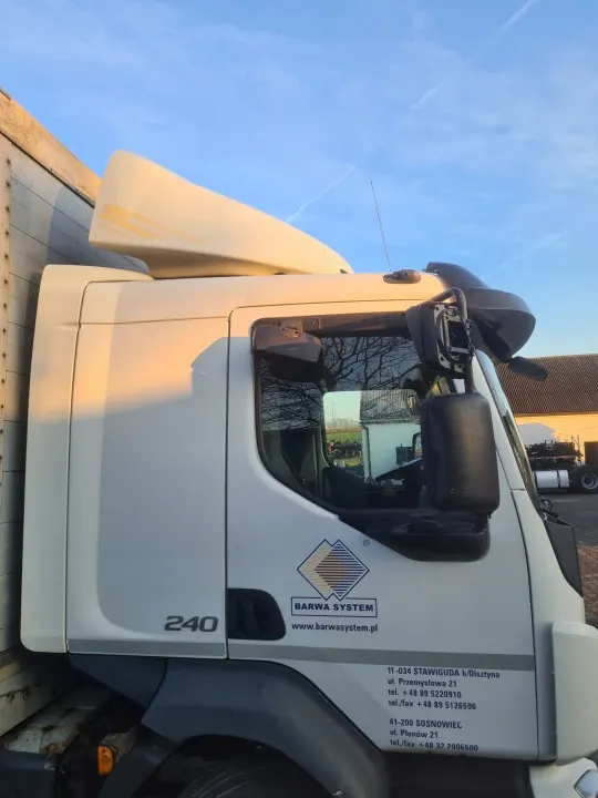 Cabina completa VOLVO FL EURO 6 MANUAL - Usado image 3