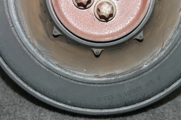 MINI R55 R56 R58 R59 R60 R61 1.6D 2.0D N47N - Polia de amortecimento image 3