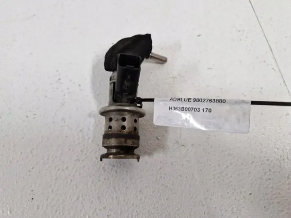 AdBlue-suutin OEM 9802763880 H363B00703 Peugeotille image 2