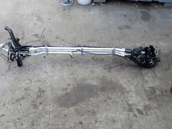 OEM 84525737 Ilmastointi- & Lämmitysletkut Chevrolet Corvette C8 image 4