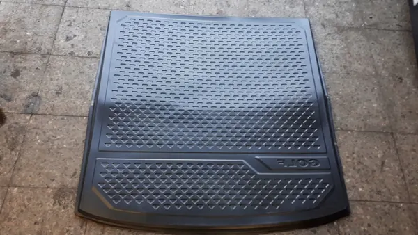 Tavaratilan matto VW GOLF VII image 4