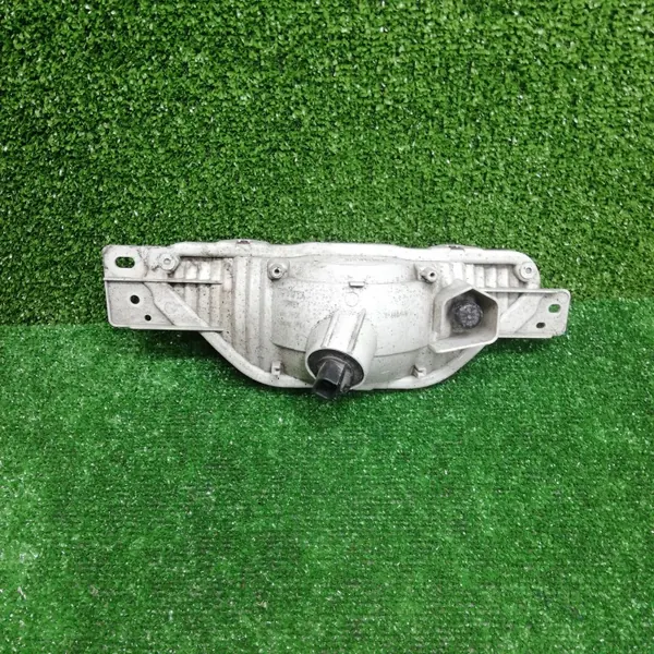 Toyota C-HR I Oikea Taka-Sumunvalo OEM ID_1442 image 3