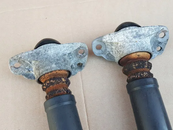 Ammortizzatori + Molle + Gommini Posteriore / Audi A3 8P image 10