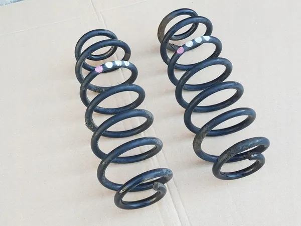 Ammortizzatori + Molle + Gommini Posteriore / Audi A3 8P image 3