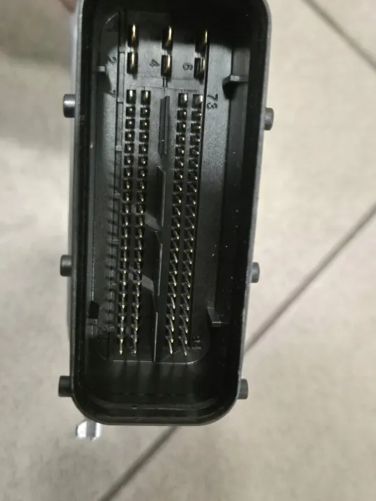 Módulo de controlo AdBlue Hyundai i30 III OEM 29610-2U661 image 3