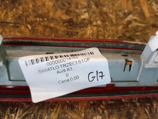 Luz de freno Audi A3 8P 3D 8P0945097 image 3