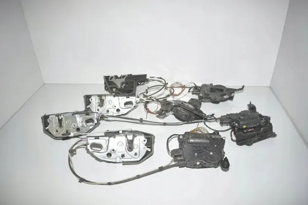 Ensemble de serrures BMW 5 Gran Turismo 3.0L OEM 7148475 image 8