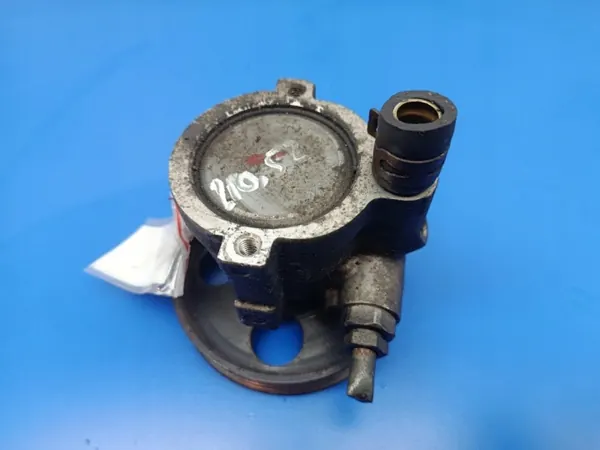Pompe de direction assistée Renault Laguna II 1.8 OEM 8200054528 image 3