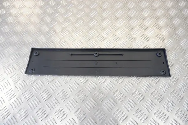 Support plaque immatriculation Land Rover OE DK6213413AB image 4