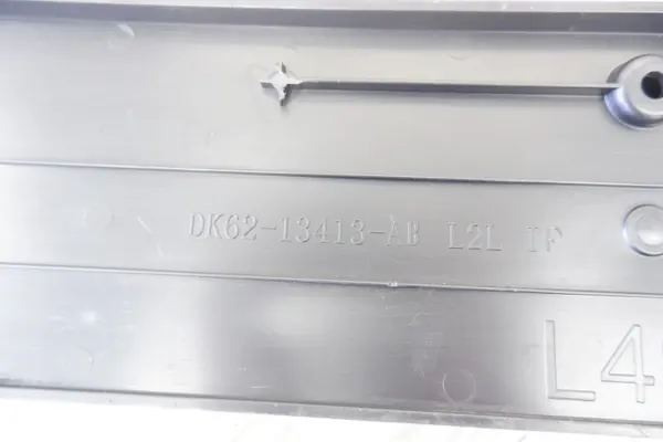 Support plaque immatriculation Land Rover OE DK6213413AB image 5