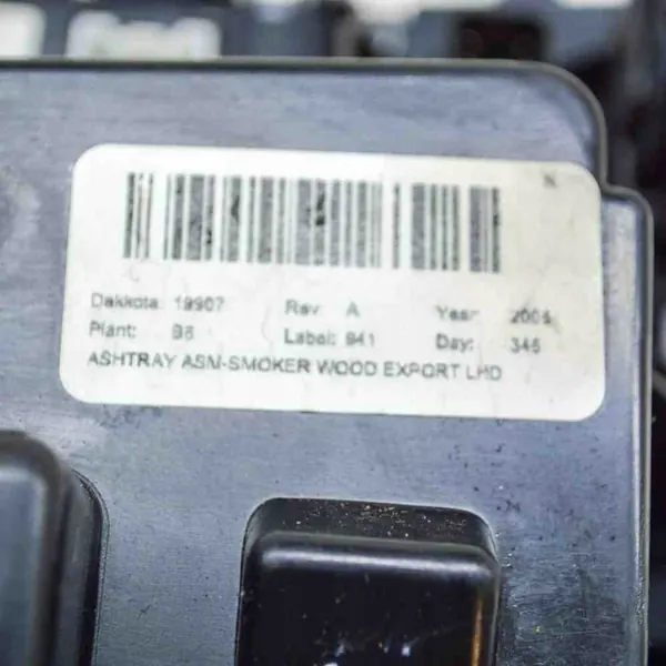 Tuhkakuppi Cadillac SRX 2007 3.6L 190kw image 10