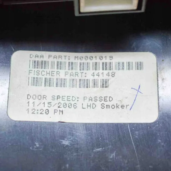 Tuhkakuppi Cadillac SRX 2007 3.6L 190kw image 9