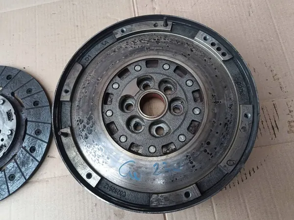 Conjunto de embreagem volante bimassa Alfa Romeo Giulietta image 4