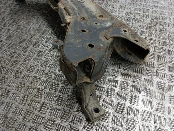 Hyundai ix35 2013 Vorderer Hilfsrahmen OEM AMD86475 image 4