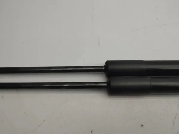 Höger bagageluckstötdämpare OEM H1BBA406A10AH Ford Fiesta VII image 3