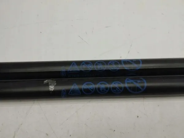 Höger bagageluckstötdämpare OEM H1BBA406A10AH Ford Fiesta VII image 9
