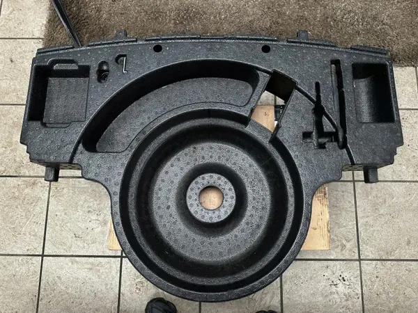 Tapis de coffre VW Tiguan Allspace OEM 5NN012115B image 2