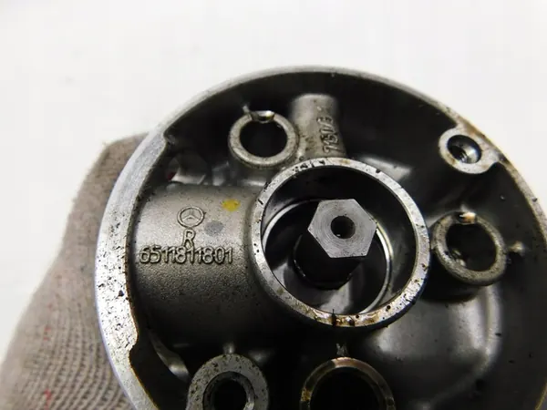 Olje pump - Mercedes W246 W204 W212 W166 W639 W906 1.8 2.2 CDI image 6