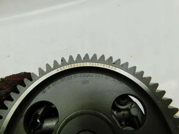 Olje pump - Mercedes W246 W204 W212 W166 W639 W906 1.8 2.2 CDI image 7