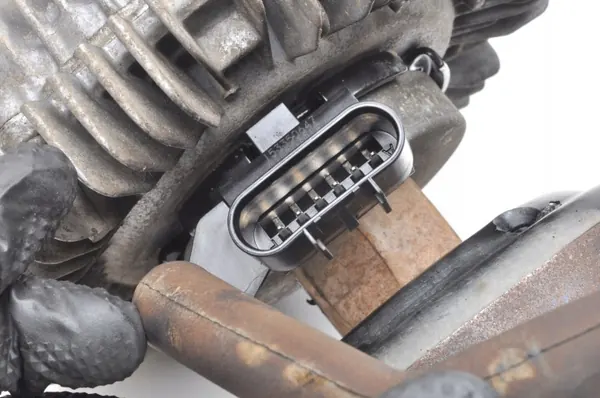 Ford Ranger IV Visco OEM EB3G-8C617-BD - Usado image 8