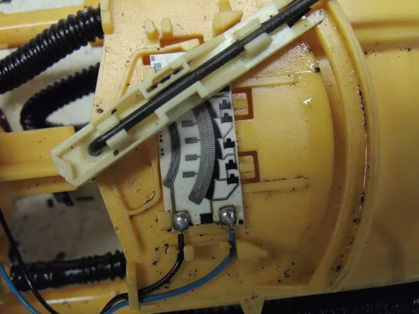 Brandstofniveausensor Citroen C5 I 2.0HDI image 5