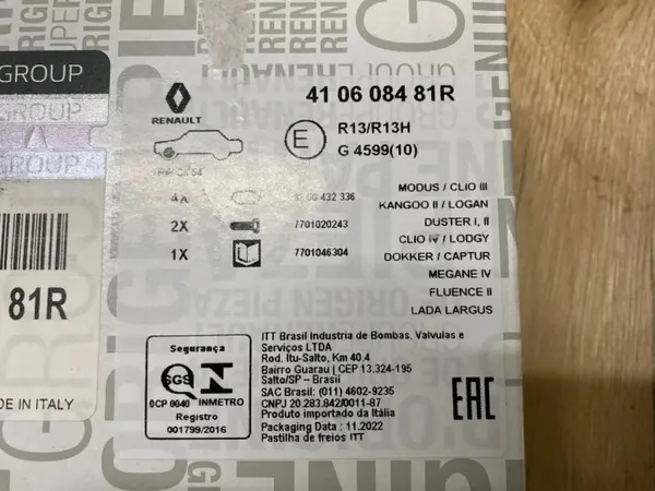 Plaquettes de frein avant OEM 410608481R Renault Clio III image 3