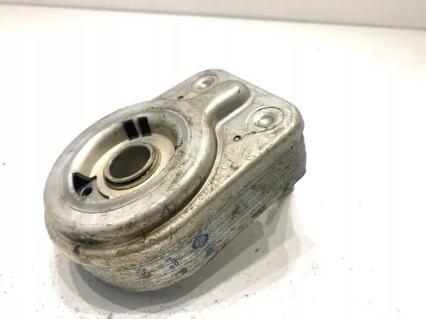 Refroidisseur d'huile d'occasion OEM LORK-2039-115212 Hyundai Tucson image 3