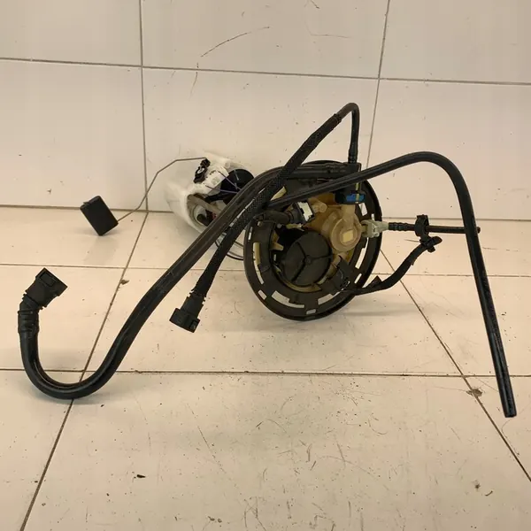 Brandstofpomp Dodge RAM V 1500 Laramie 5.7 HEMI 2019-2023 OEM image 6