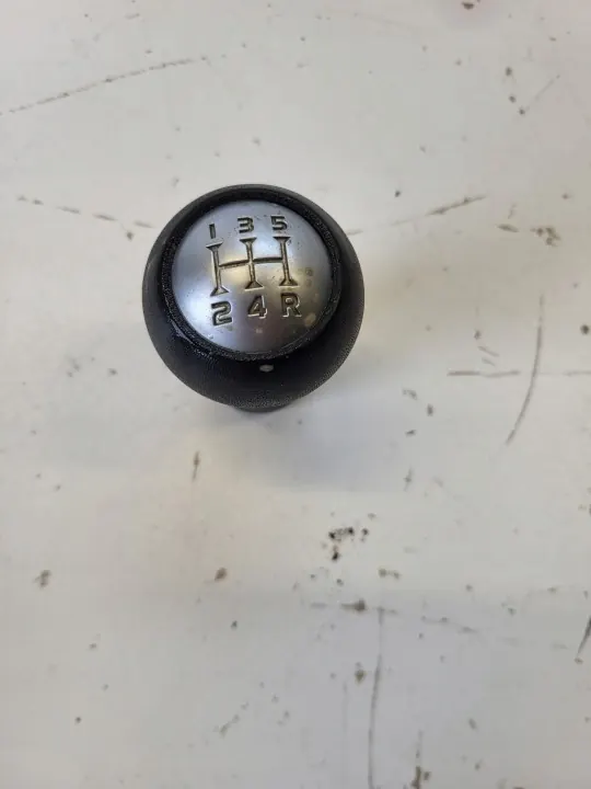 Mitsubishi Colt versnellingspookknop OEM - Gebruikt image 2