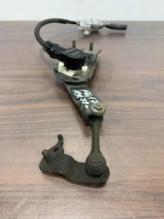 Sensor suspensão ar traseiro OEM 6L1912 - Subaru image 3