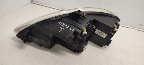 Farol dianteiro direito Seat Altea XL Freetrack 2.0 TDI image 4