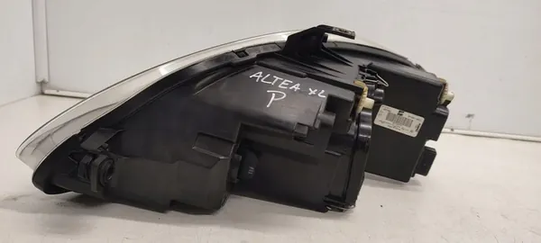 Farol dianteiro direito Seat Altea XL Freetrack 2.0 TDI image 5