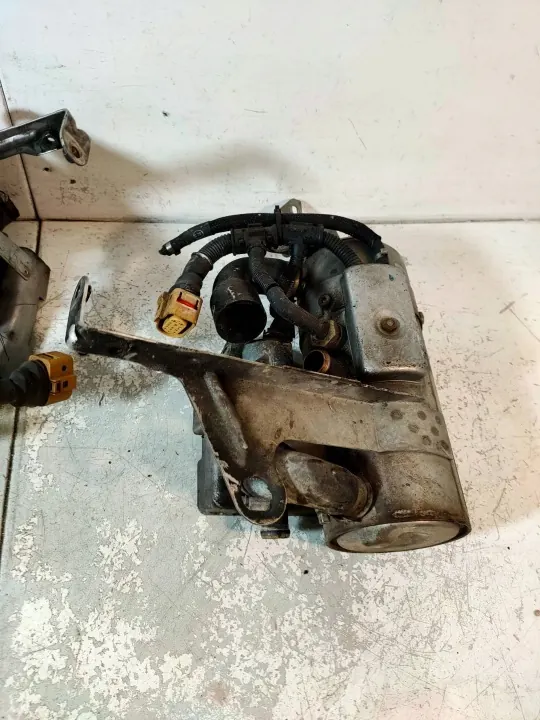 Webasto-lämmitin OEM 8E0265081 Audi A4 B6:lle image 3