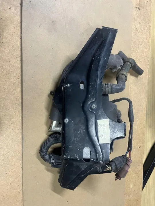 Webasto-lämmitin Porsche Panamera 970 OEM 97057220518 image 3