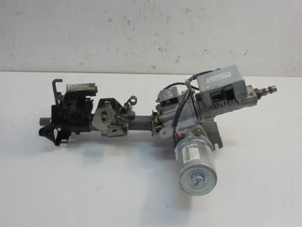 Pompe de direction assistée électrique Opel Corsa C OEM 13136675 image 2