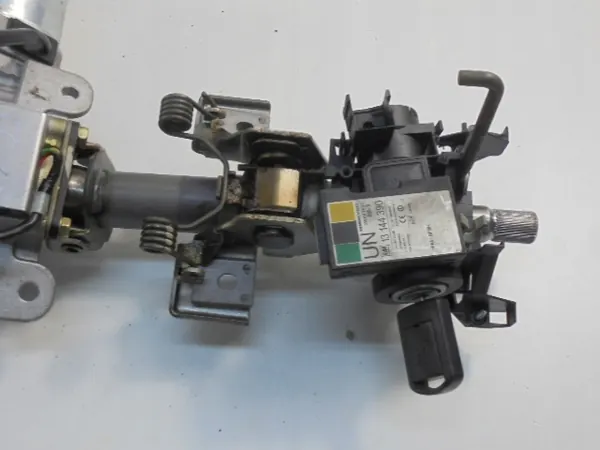 Pompe de direction assistée électrique Opel Corsa C OEM 13136675 image 7