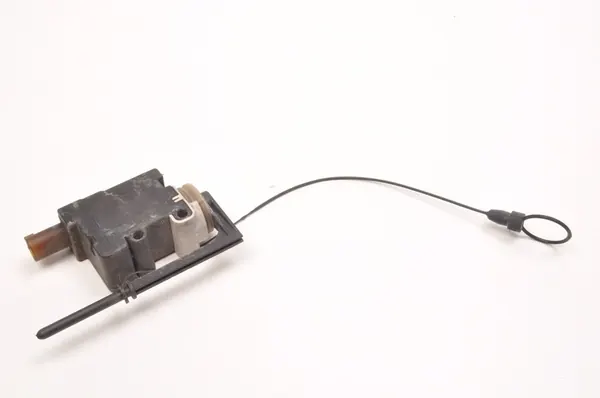 Porsche Cayman 987 Attuatore di bloccaggio tappo carburante 99762411300 image 2