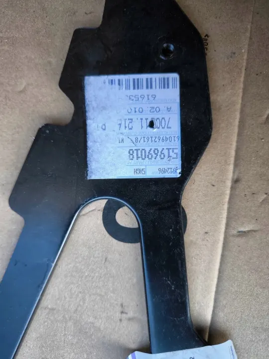 Kotflügelhalter Jeep Renegade OEM 68246358AA image 5
