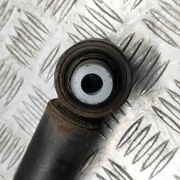 Ammortizzatore posteriore Audi A6 C8 4K0513035AE image 5