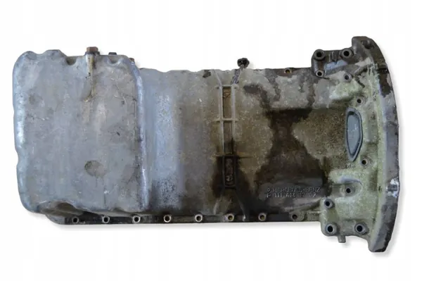 Cárter de óleo usado OEM R1110141702 Mercedes-Benz image 2