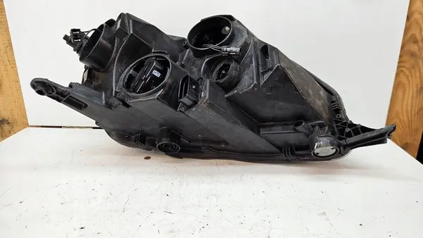 Farol dianteiro esquerdo Skoda Rapid 5JB941017 image 10