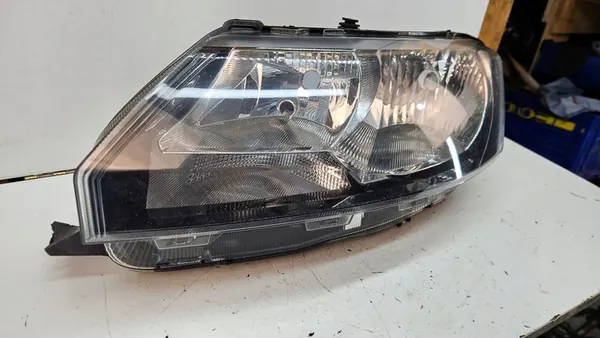 Farol dianteiro esquerdo Skoda Rapid 5JB941017 image 3